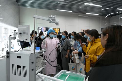 市中心醫院西院消化內科病區護理人員在國家級第九期內鏡清洗消毒培訓班中榮獲佳績，彰顯卓越護理服務能力